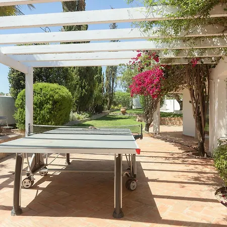 Villa Phill - *